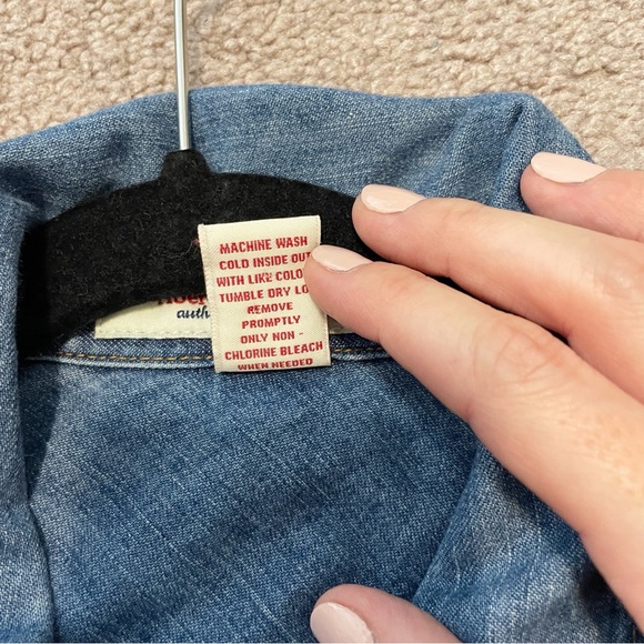 Vintage Abercrombie & Fitch Denim Shirt Western Snap Button Down Blue Size Large - Picture 7 of 9